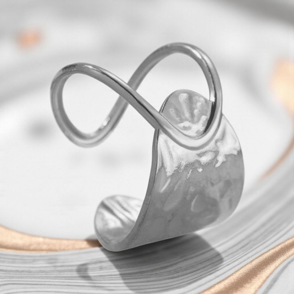 🆕️Minimalist Statement Ring 18K White Gold Plated Stainless Steel Adjustable - Picture 7 of 13